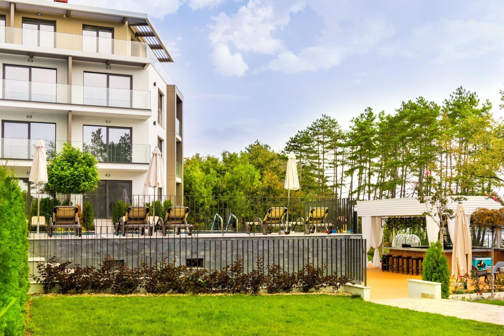 Open Sea Panorama Residence Obzor Exterior photo